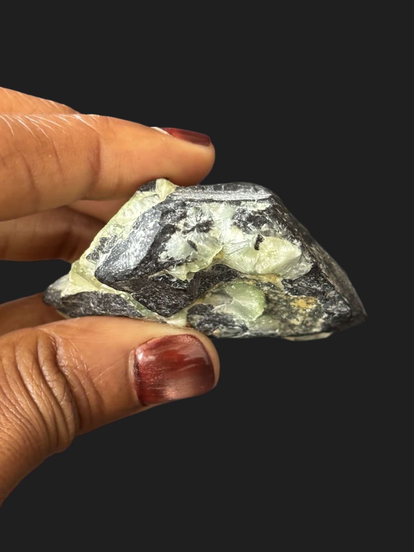 Druzy Wavellite Specimen with Cat Eye Crystals & Iron Deposits – Mauldin Mountain, Arkansas