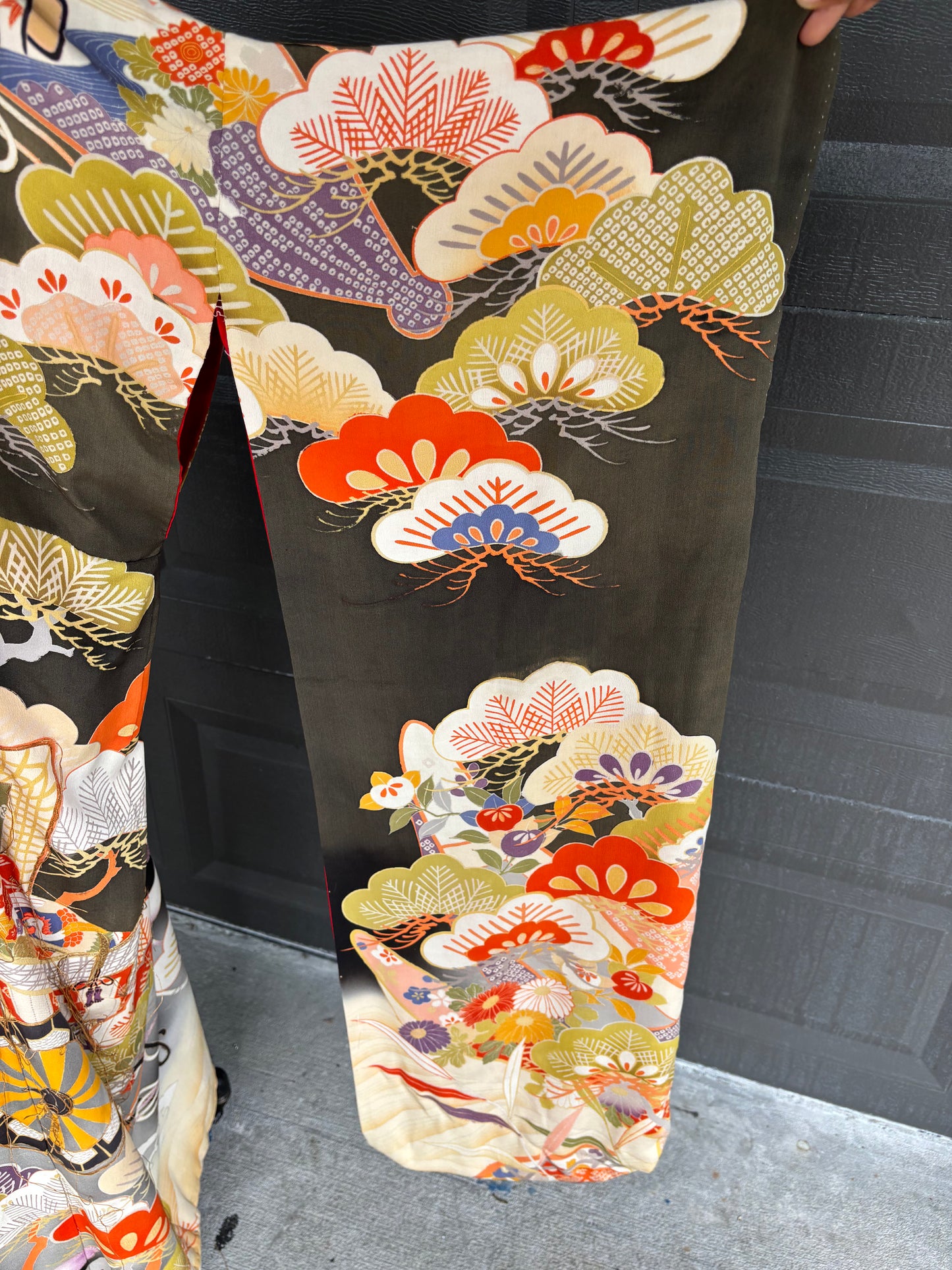 Antique Japanese Silk Uchikake (c. 1920s-1940s) – Ceremonial Formal Family Kimono w/ Mokko Crests, Pine & Fan Motif
