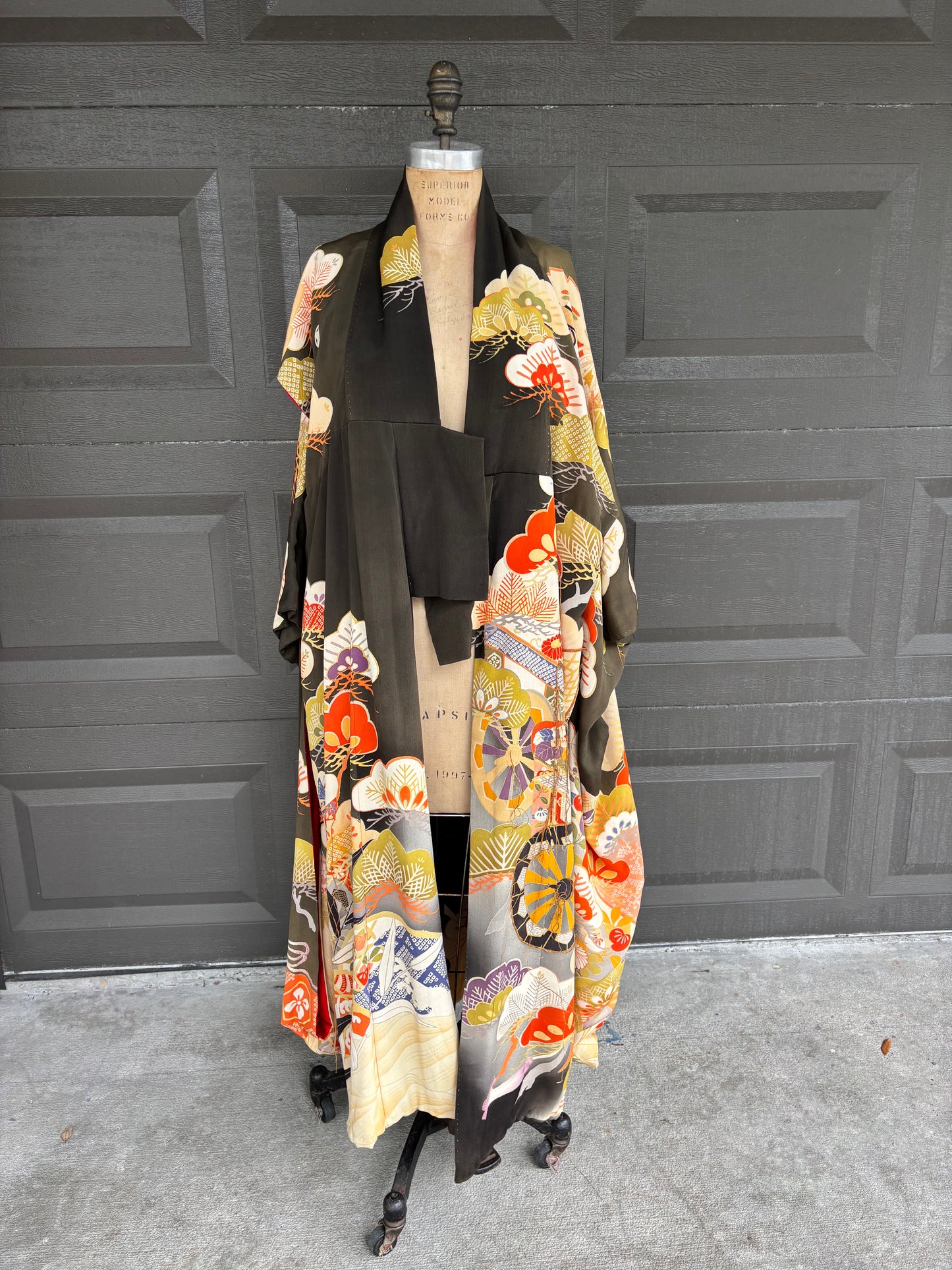 Antique Japanese Silk Uchikake (c. 1920s-1940s) – Ceremonial Formal Family Kimono w/ Mokko Crests, Pine & Fan Motif