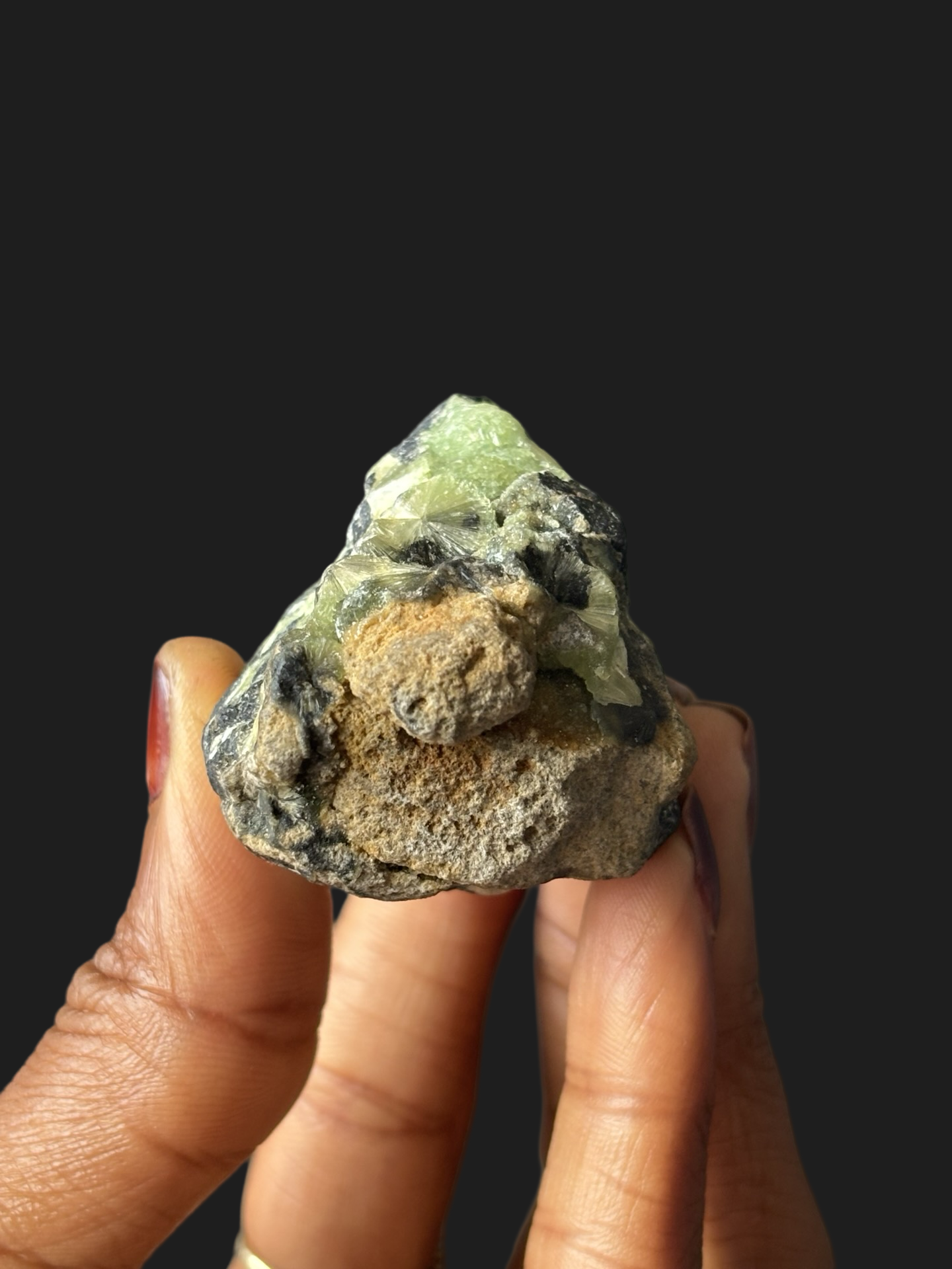 Dazzling Wavellite with Sparkling Druzy, Cat’s Eye, & Botryoidal Formations on Chert and Novaculite  – Mauldin Mountain, Arkansas