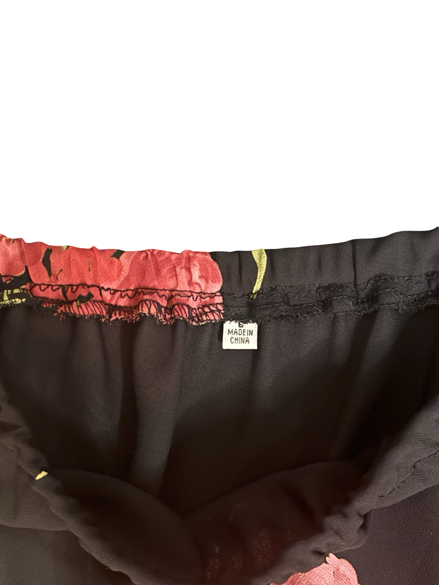 Vintage 90s Black, Red, and Green Long Flowy Rose Bouquet Printed Skirt Size M