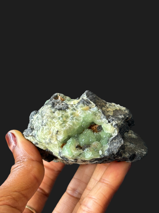 Exceptional Wavellite Specimen with Extremely Sparkly Botryoidal Formations on Novaculite Matrix – Mauldin Mountain, Arkansas